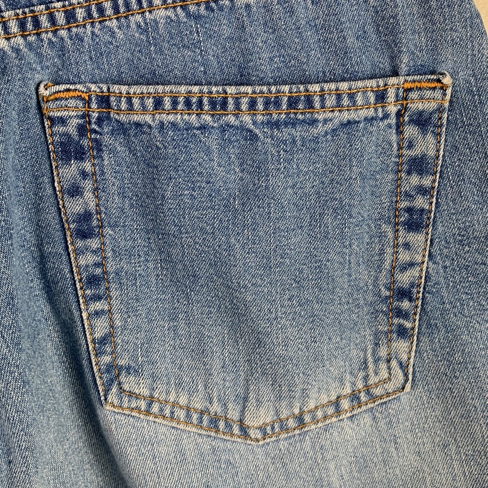 GAP Blue Jean Shorts Classic Denim Style - Picture 5 of 7